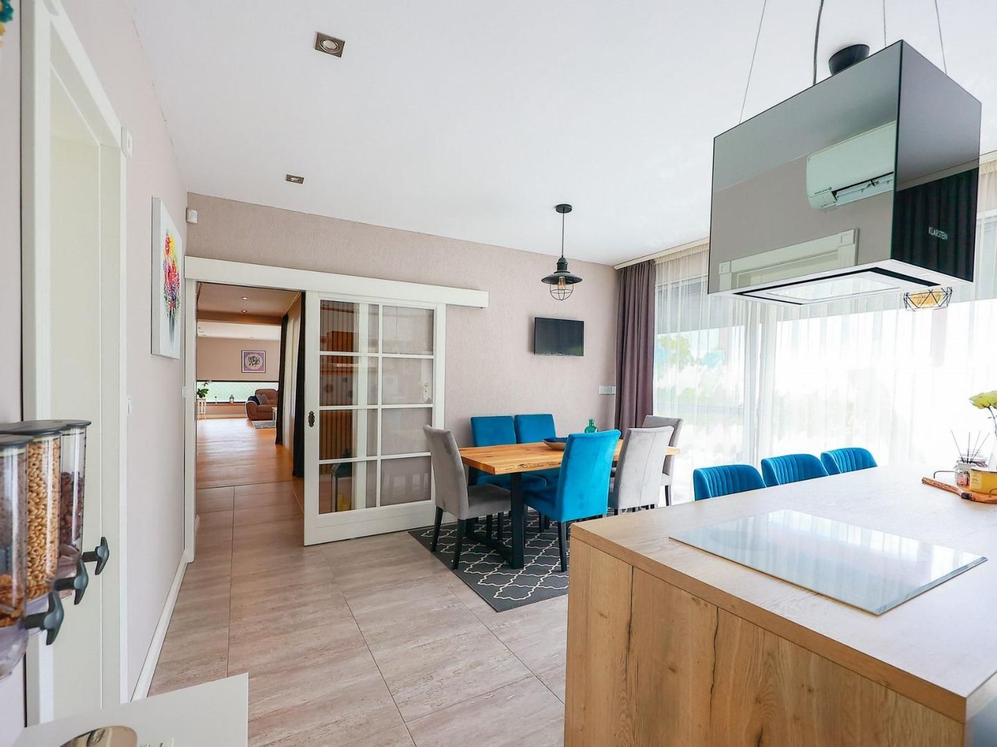 Vilă cu piscină, mobilată și utilată. Comision 0%. 410.000 Euro neg - Poză 11