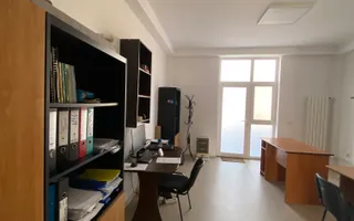 Spatiu birou - Poză 15