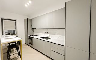 De închiriat studio complet mobilat - Dressing Walk In– Cortina North - Poză 9