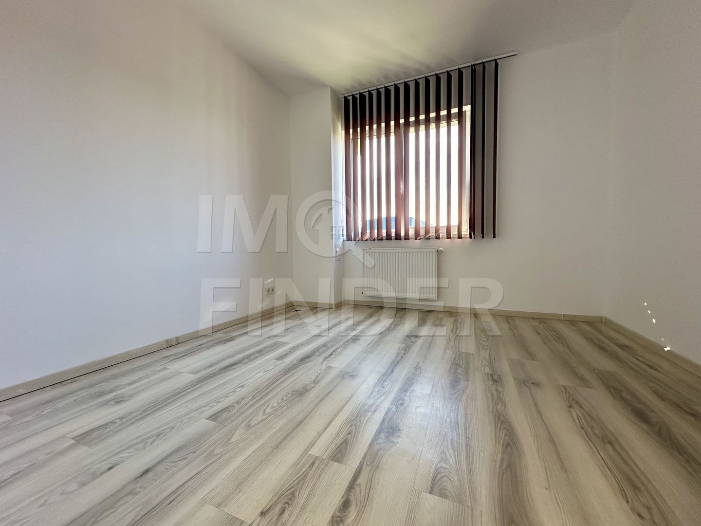 Vanzare apartament 4 camere, Europa, 116 mp ultrafinisat, imobil nou - Poză 9