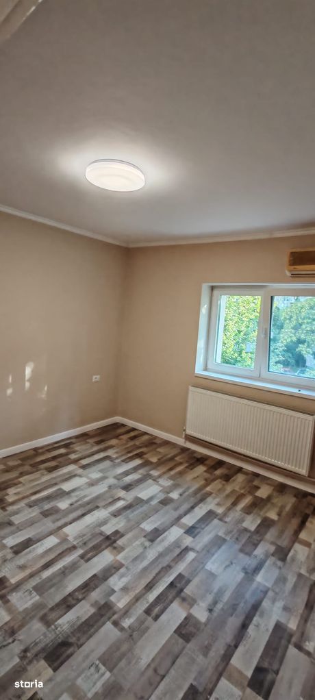 Apartament 3camere- metrou Aparatorii Patriei. - Poză 1