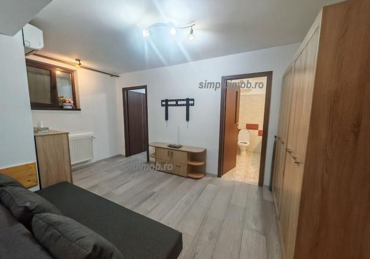 Mobilat Utilat Apartament cu 2 Camere Aproape de Metrou - Poză 1