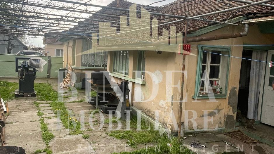 Casa individuala 1542mp teren, garaj- Giarmata - Poză 1