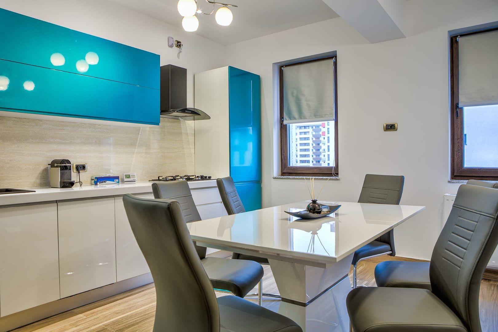 Apartament 3 camere de închiriat - Poză 2