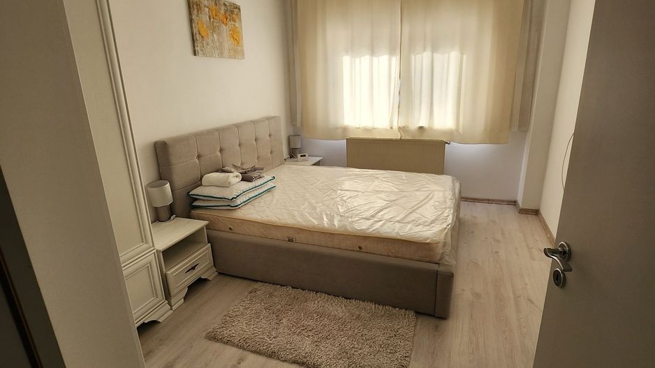 Vand apartament 2 camere Shopping City - Poză 1