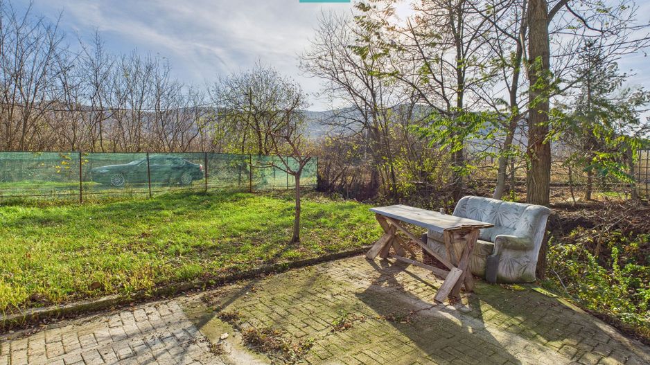 Casuță cu priveliște panoramică spre Cetatea Șiria - Poză 21