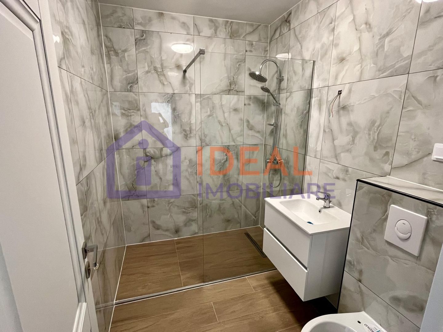 Apartament cu 3 camere de vânzare– Doamna Stanca - Poză 5