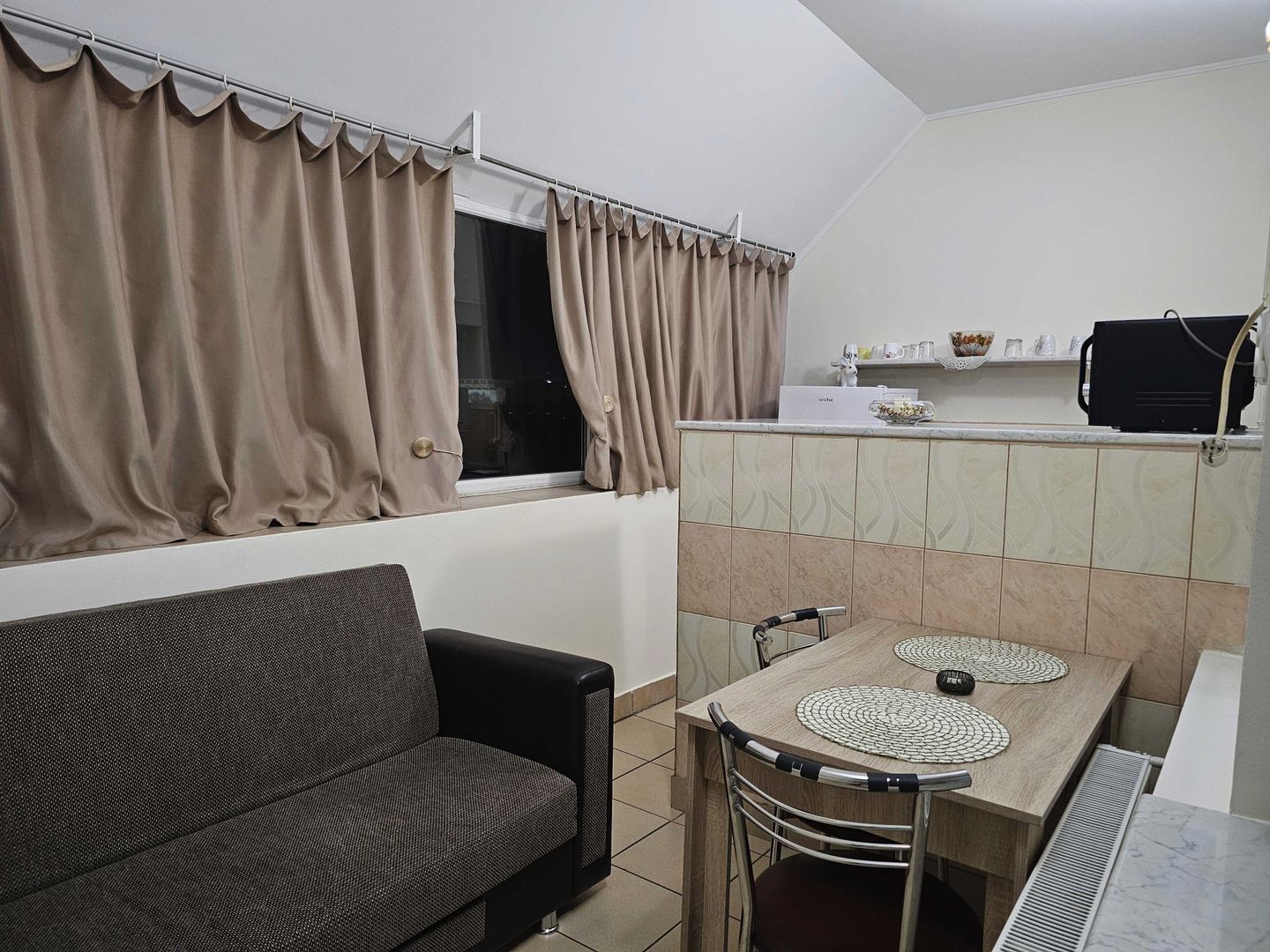 Inchiriere garsoniera zona Kogalniceanu - Poză 3