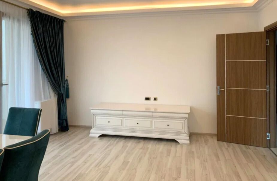 Vând apartament 3 camere 3 minute de Coresi complex ISARAN - Poză 2