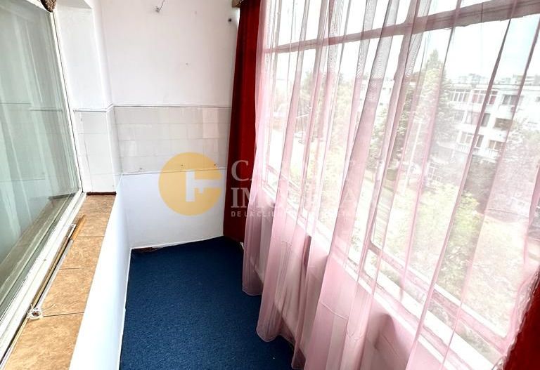 Apartament cu 2 camere la bulevard - 50mp - Bloc fara risc - Podu ros - Poză 3