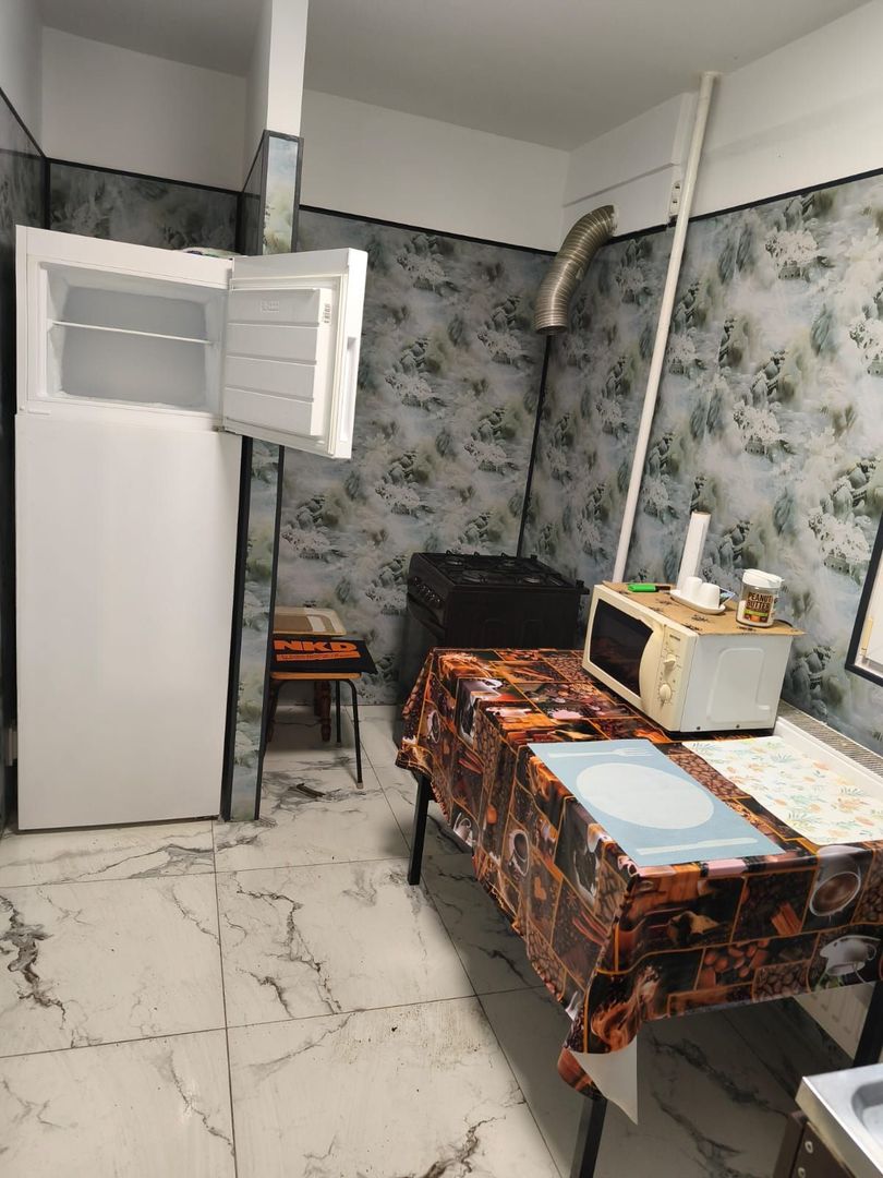 AP. 2 CAMERE- EROII REVOLUTIEI, BUCATARIE INCHISA, METROU 3 MINUTE - Poză 6