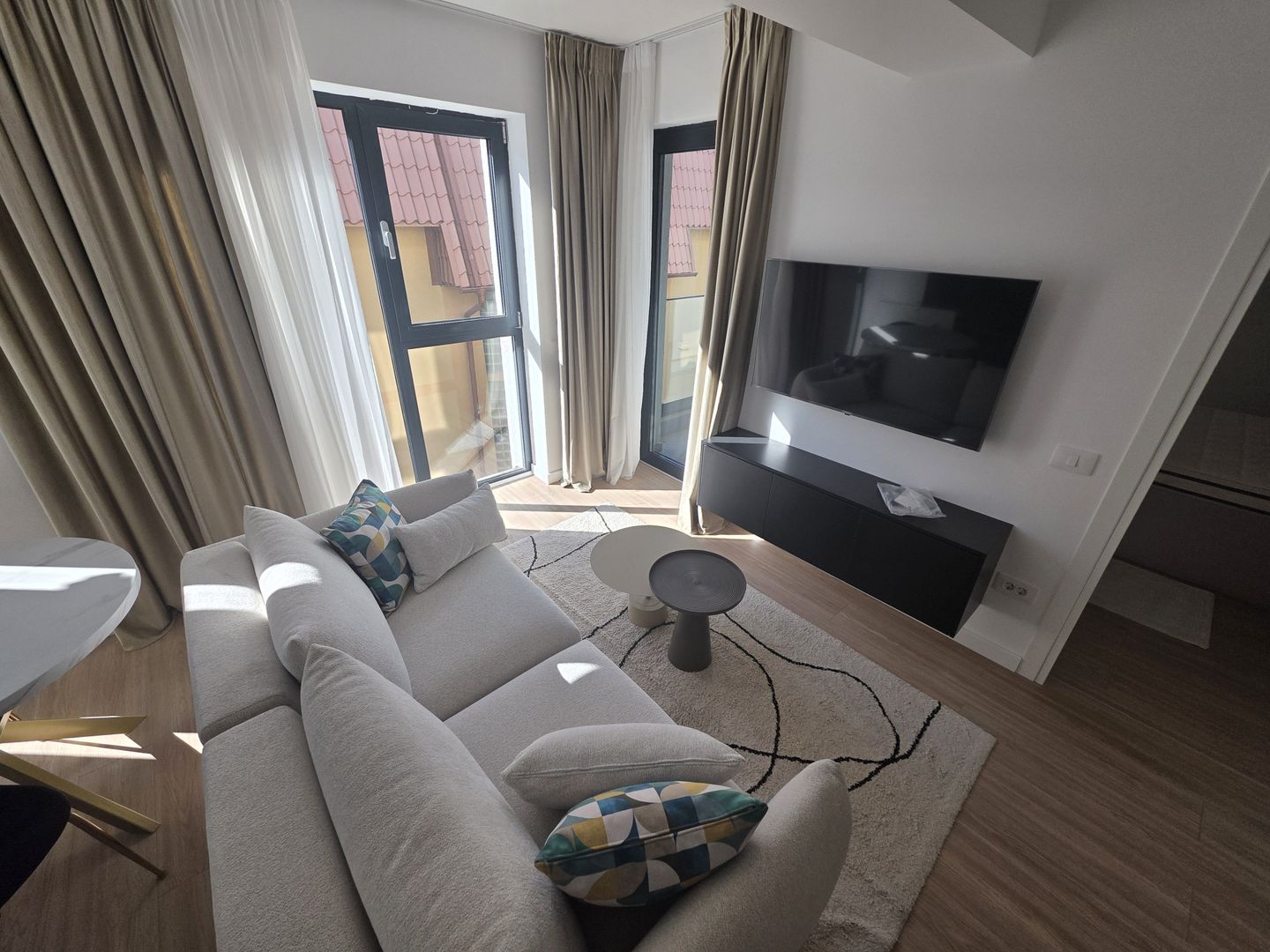 Apartament de inchirat 2 camere Iancu Nicolae British School - Poză 3