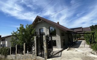 Vand casa in Bucium cu vedere la oras - Poză 1