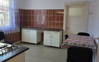 CASA  DE ÎNCHIRIAT 3 CAMERE IDEALA PENTRU SEDIU FIRMA SAU LOCUINTA - Poză 10