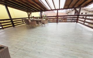 Casa pt 2 familii sau pt. clinica medicala, 8 camere, 486 mp teren - Poză 10