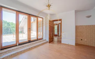 Vila premium ultracentrala, fara vecini, teren 377 mp, garaj! - Poză 39
