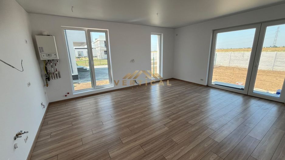 Casă Modernă cu 2 Dormitoare și Curte Berceni Ilfov - Poză 8
