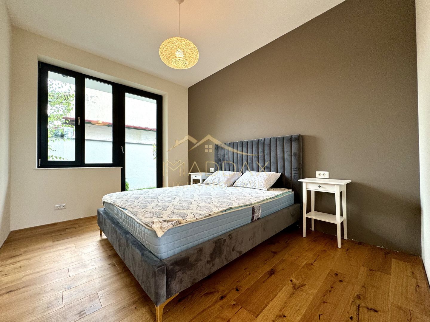 Vila cu 5 camere // * 565 mp gradina* // Tunari - Poză 24