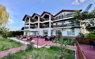 Hotel 20 camere Delta Dunarii 50 m deschidere teren 6000 mp acces auto - Poză 1