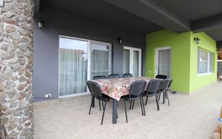 Sat Giroc, ideal pentru diverse afaceri sau pentru locuit. - Poză 29