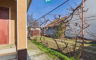 Casă cu 4 camere toate utilitățile și 1150mp teren - Poză 11