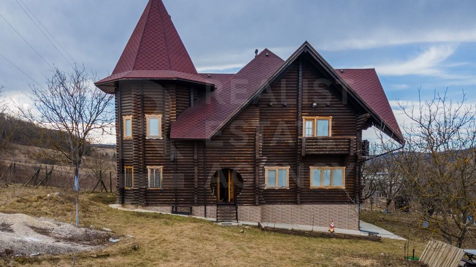 Vânzare, casă, 9 camere, satul Mîndra, r-nul Călărași. - Poză 3