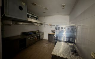 SPATIU COMERCIAL, 160 MP UTILI, CENTRALA, BLOC NOU, COMPARTIMENTAT - Poză 3