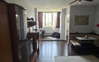 Garsoniera cocheta, 32 mp, etaj intermediar, zona Detunata - Poză 2