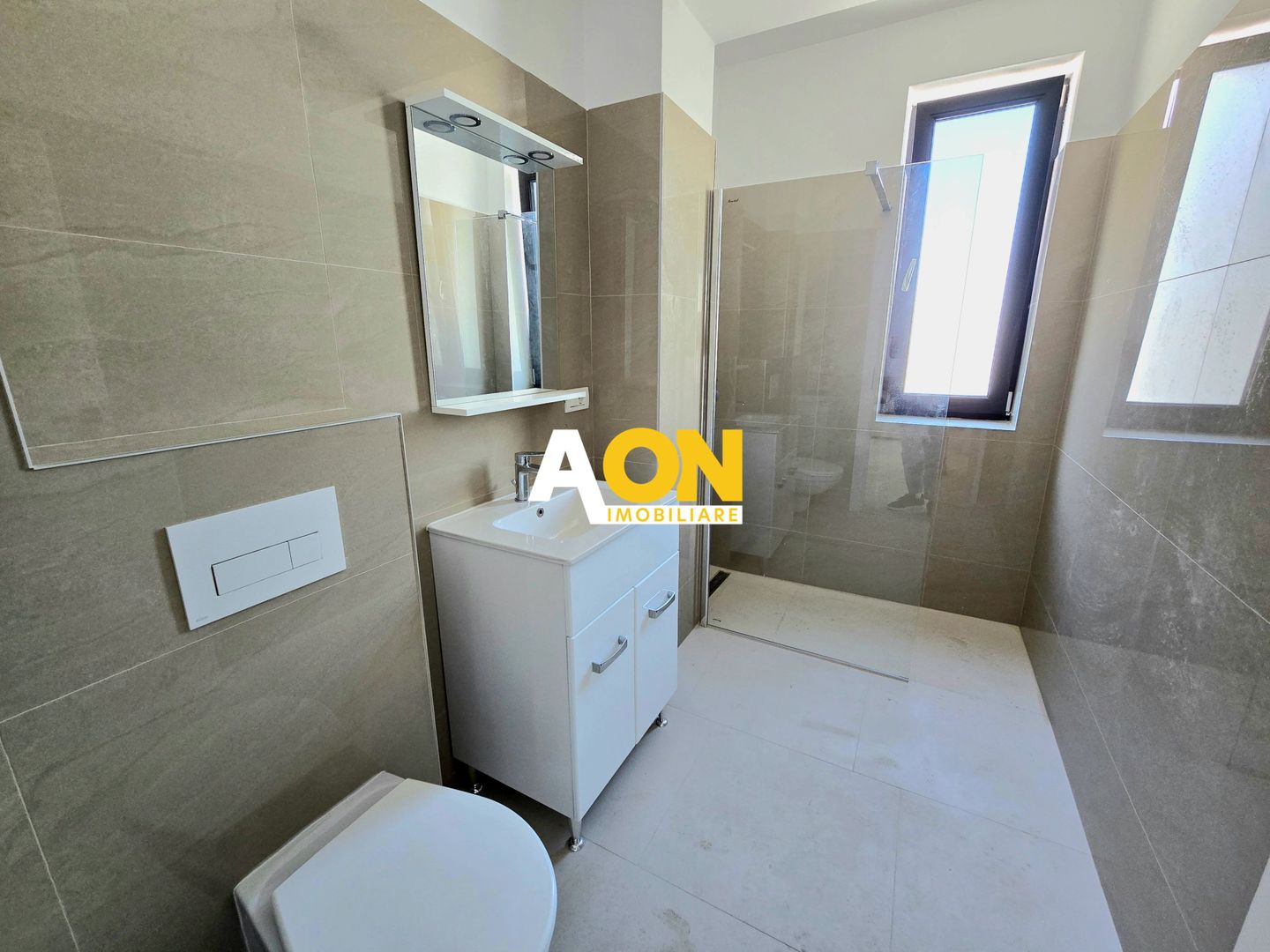 Apartament cu 3 Camere, Bloc Nou, Prima Închiriere, Zona Centru - Poză 9