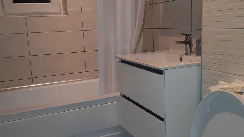 APARTAMENT MODERN, 2 CAMERE, PIATA ROMANA - Poză 5