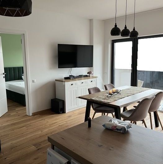 Vanzare apartament  ultrafinisat 3 camere  Apahida - Poză 2