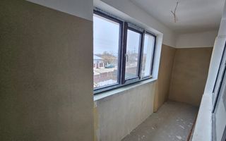 Vila Tătărani - 280 mp utili - 500 mp Teren - 8 Camere + 4 Băi - Poză 12