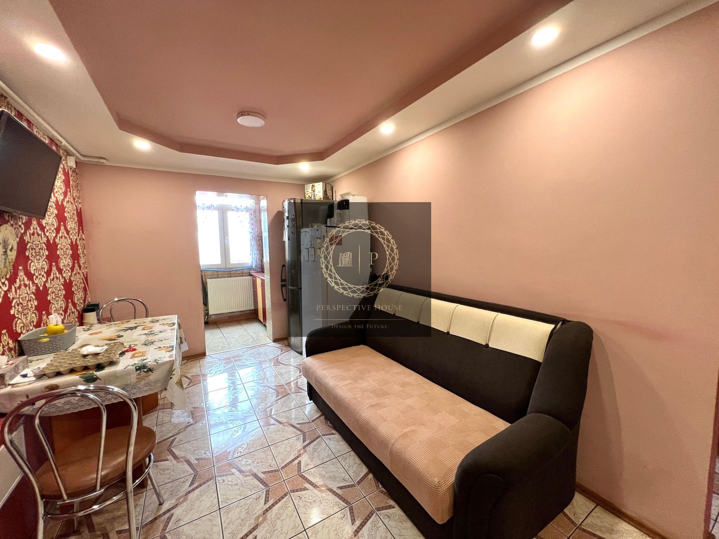 Apartament cu 2 Camere decomandat, mobilat-utilat, zona Carolina Mall - Poză 4