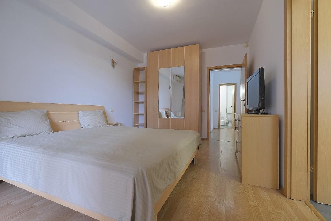 HERASTRAU, apartament deosebit, etaj 2 in bloc 2005 - Poză 8