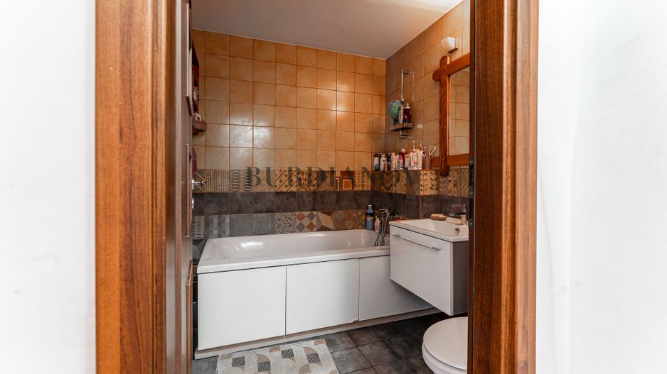 Apartament cu 3 camere - Șoseaua Berceni 21- Metrou Piața Sudului - Poză 12