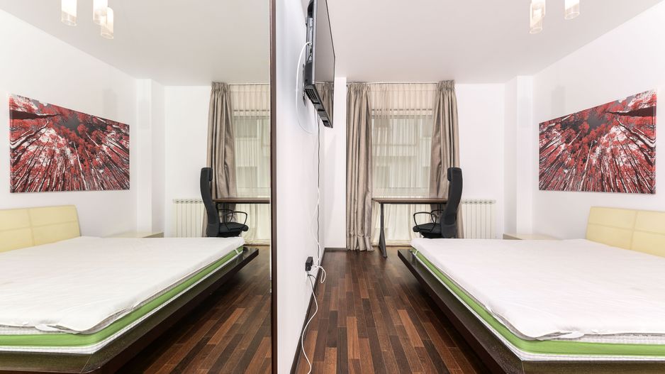 4 camere| semineu| piscina interioara | sauna | sala de sport| parcare - Poză 13