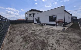 Casa 3 Camere | Curte amenajata - Poză 5