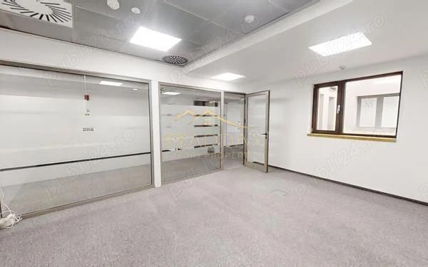 Spatiu Comercial / Birouri de inchiriat *335mp *Victoriei - Poză 1