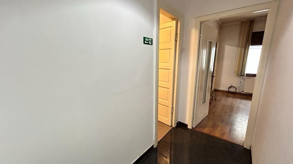 Apartament 3 camere in vila Aurel Vlaicu | Garaj 26.48 mp - Poză 11