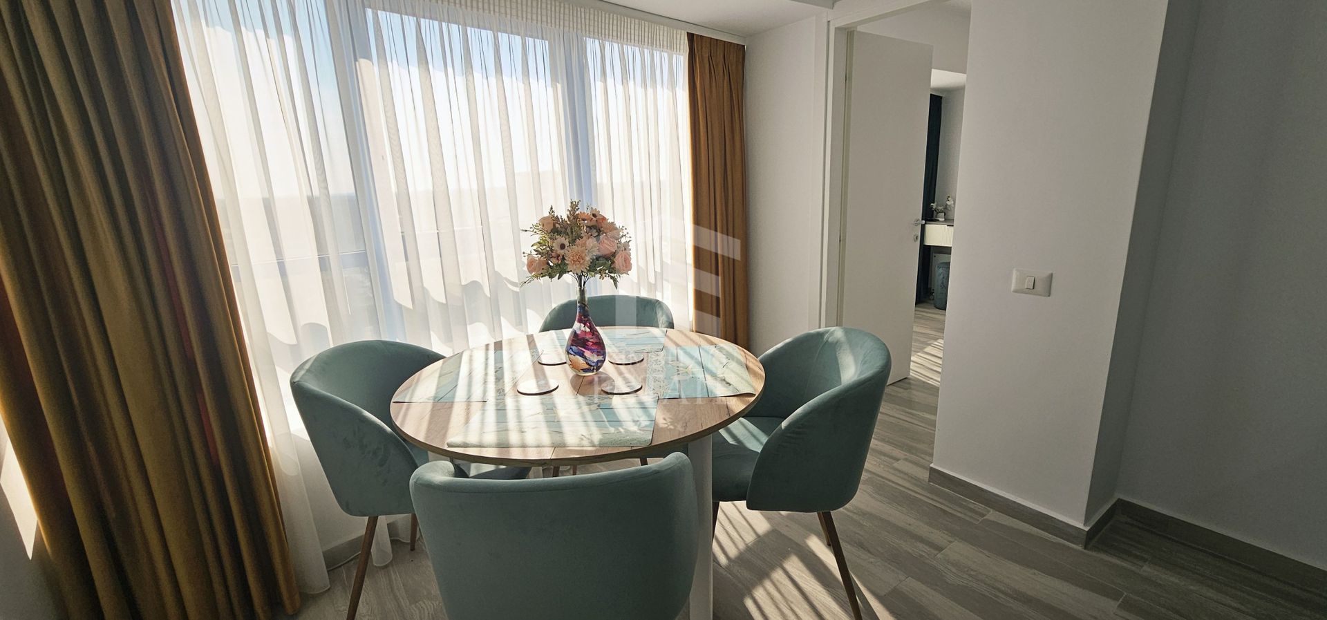 Sea View Olimp, Apartament 3 camere mobilat, vedere la mare - Poză 4