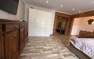 De Vanzare 2 Case In Curte Titulescu/Strada Crinului Teren 550MP - Poză 5