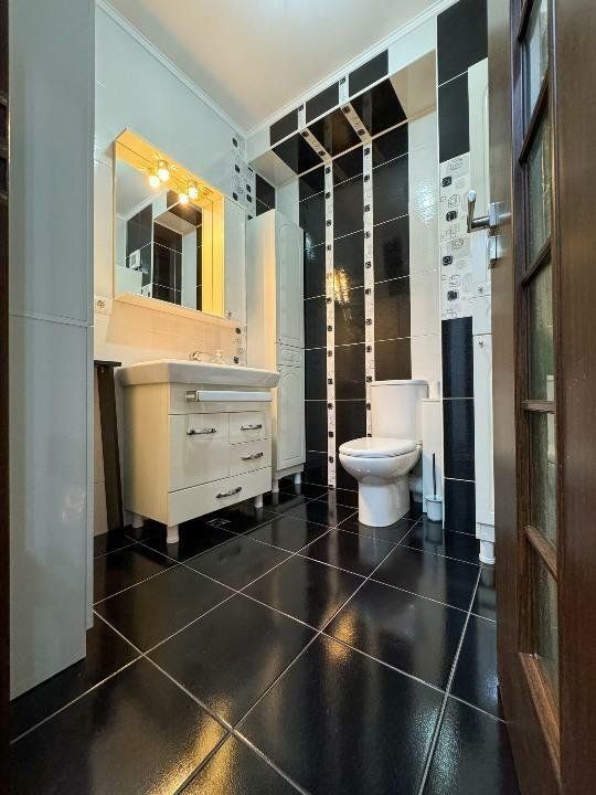 Apartament de inchiriat de lux cu curte privată | Aviatiei–Caramfil | - Poză 7