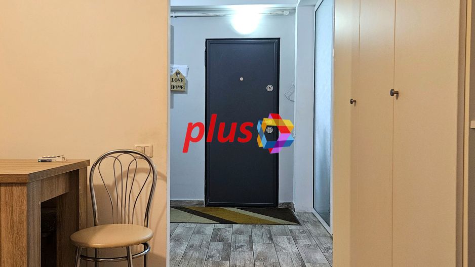 Oportunitate - Apartament cu trei camere in vila, zona Tractorul 70 mp - Poză 5