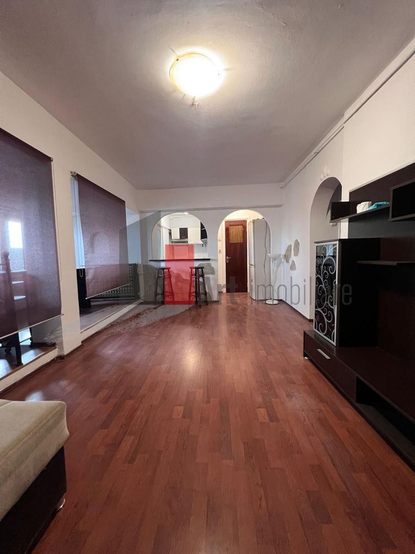 Studio deosebit - Poză 3