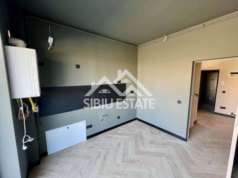Apartament cu 3 camere cu gradina,intabulat Selimbar - Poză 6