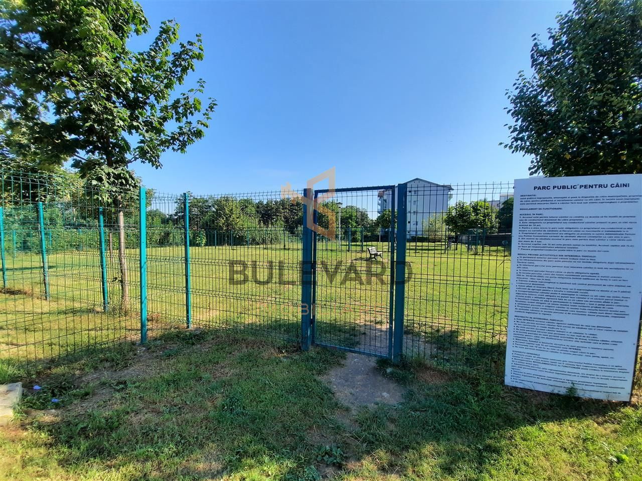 Ap 3 camere decomandate, semicentral, zona verede si linistita - Poză 3