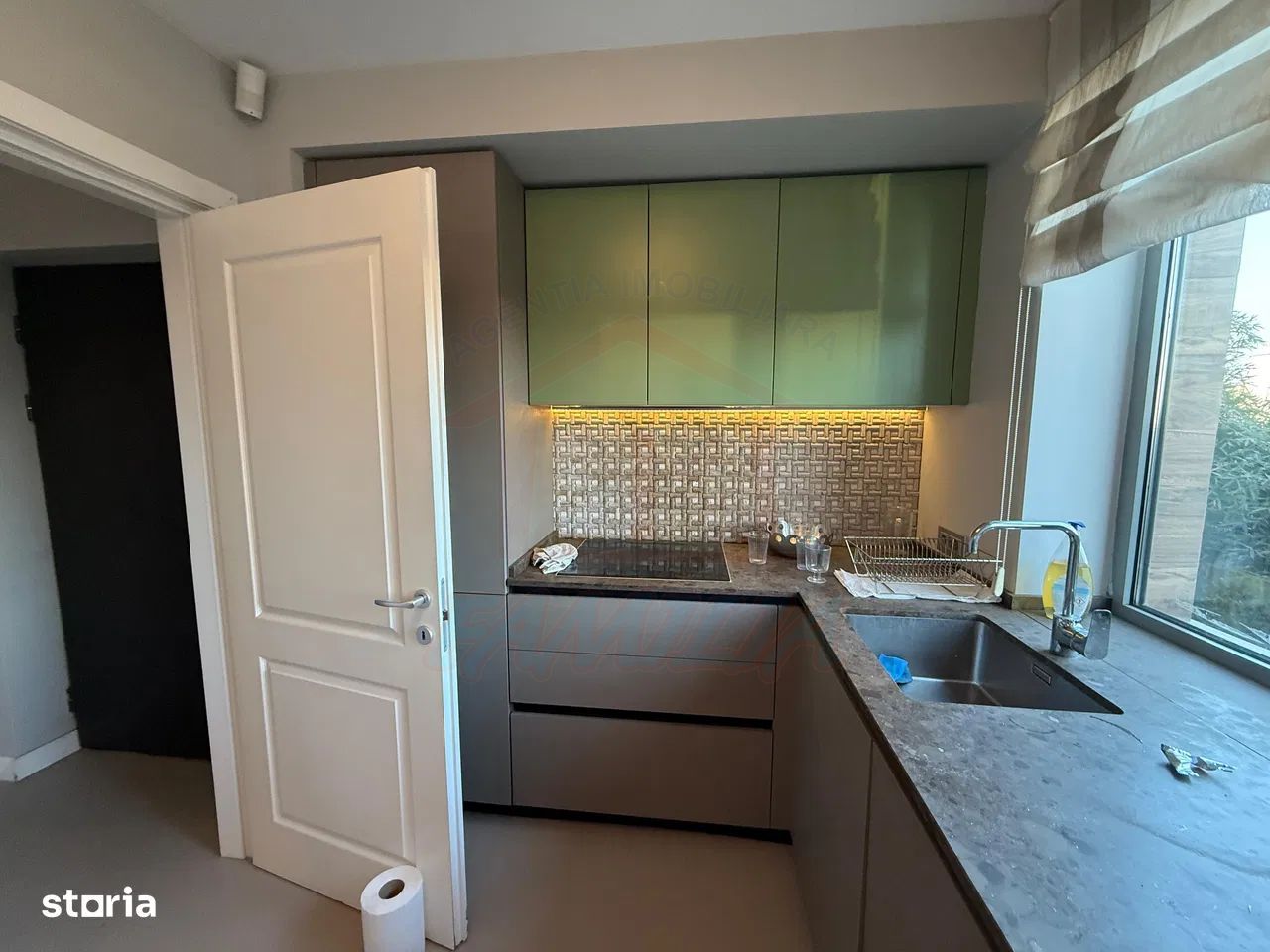 Vila mare in Pantelimon aproape de Lacul Pantelimon, la cheie - Poză 15