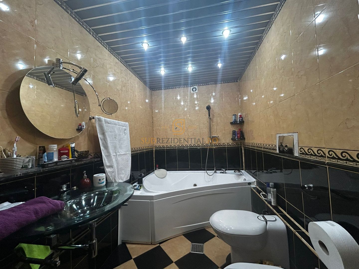 Apartament 3 camere, suprafata generoasa, zona Piata Resita - Poză 15