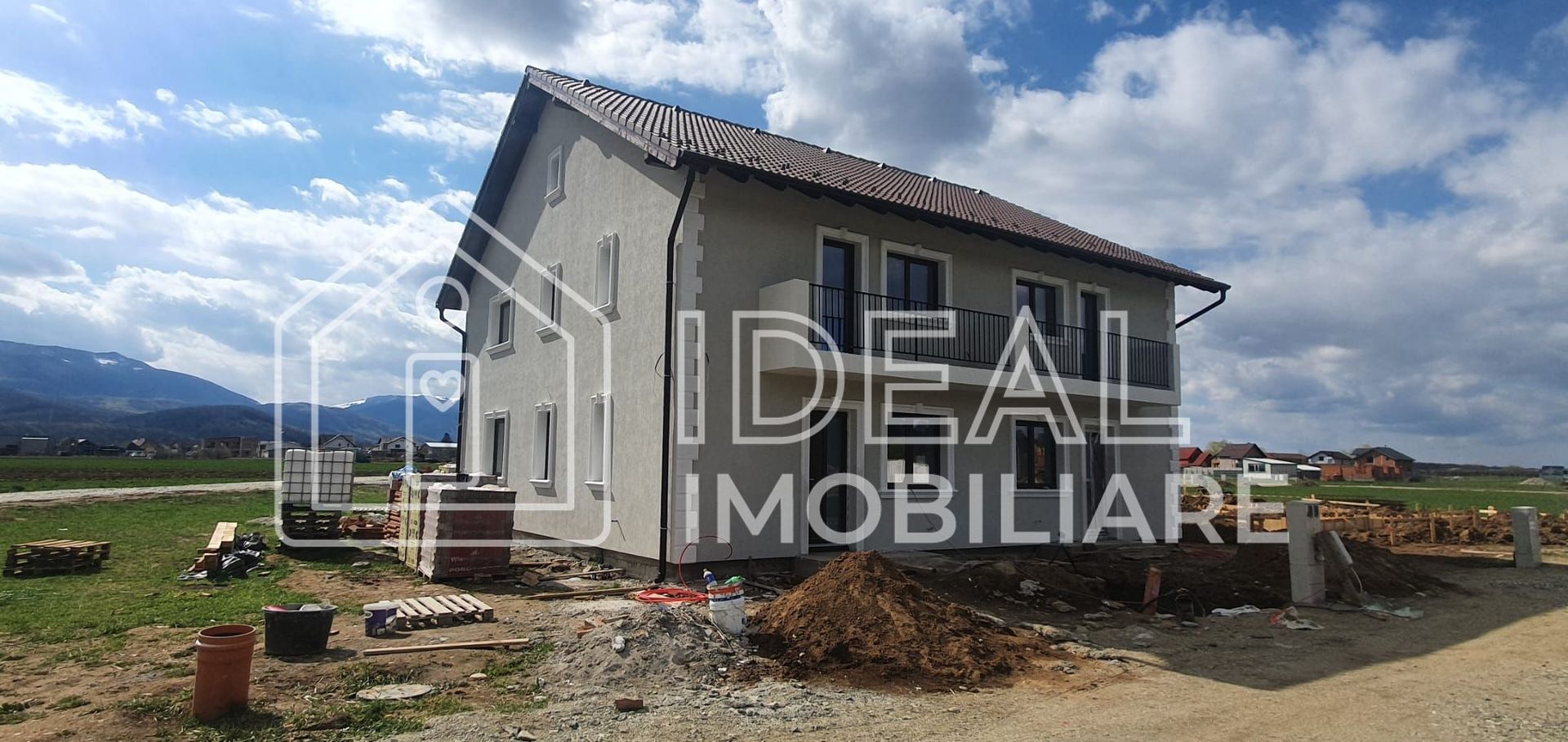 Casa Tip Duplex cu 4 camere, in Talmaciu - Poză 2