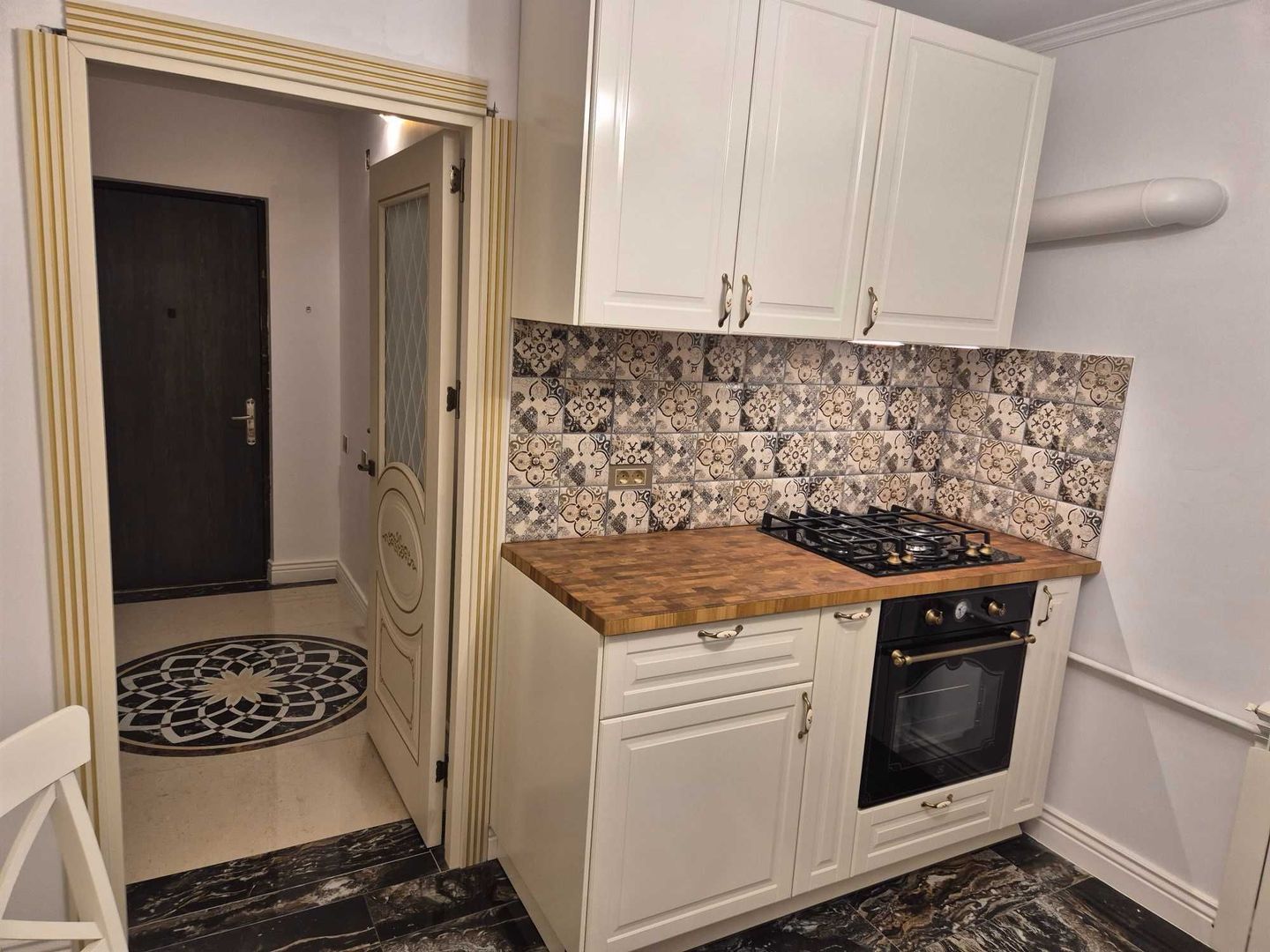 Garsoniera lux 39 mp - zona Virtutii - Poză 4